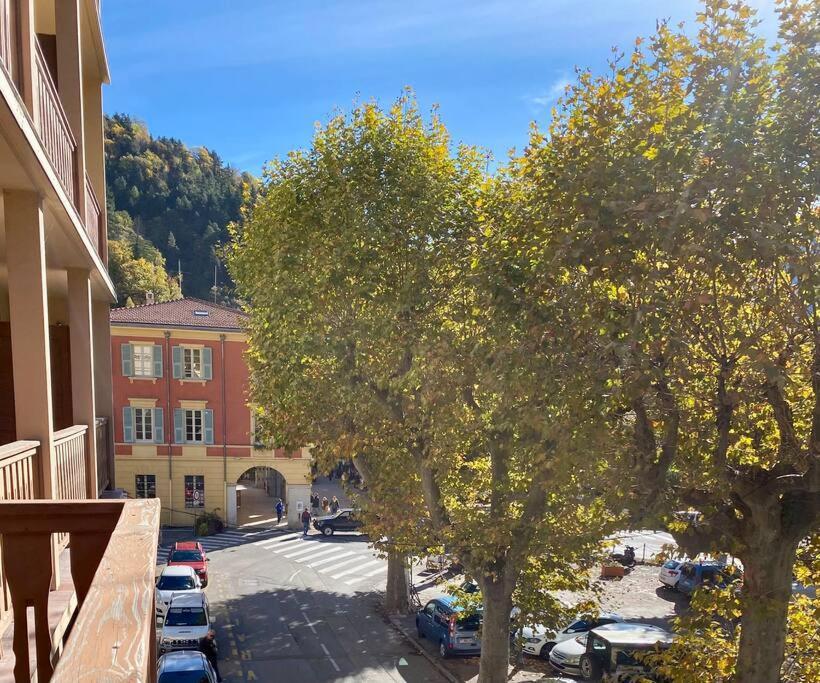 Charmant Appartement Renove Au Coeur Du Village Saint-Martin-Vésubie Exteriör bild